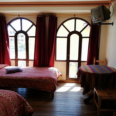 Hotel Las Kantutas Копакабана Экстерьер фото